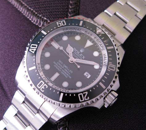 how to identify a rolex watch